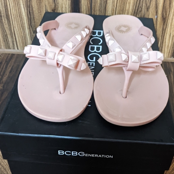 BCBGeneration Flip Flops Flat Light Pink - Picture 3 of 5